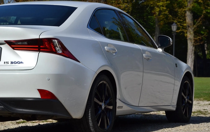 Lexus IS cena 66900 przebieg: 196000, rok produkcji 2013 z Warszawa małe 232